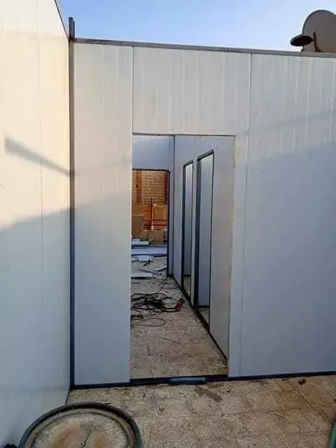 كبينة حراسة معزولة للمشاريع